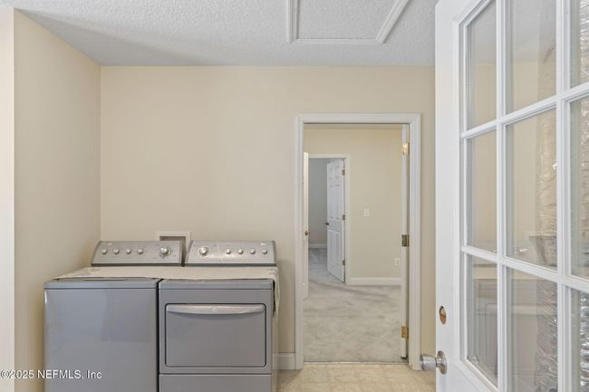 Off Kitchen w/ Door | Image 22