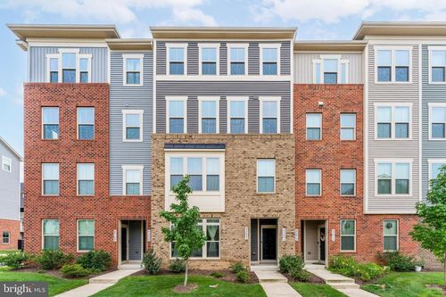 42621 Burbank Ter, STERLING, VA, 20166-2739 | Card Image