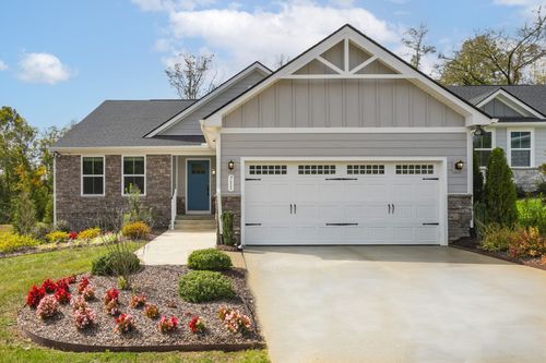 711 Cottage Dr, Columbia, TN, 38401-3294 | Card Image