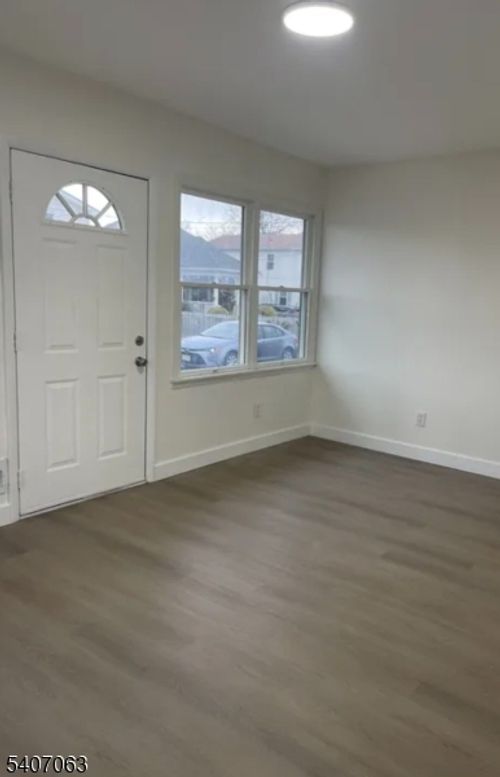 84 Seabreeze Way, Keansburg, NJ, 07734-1066 | Card Image