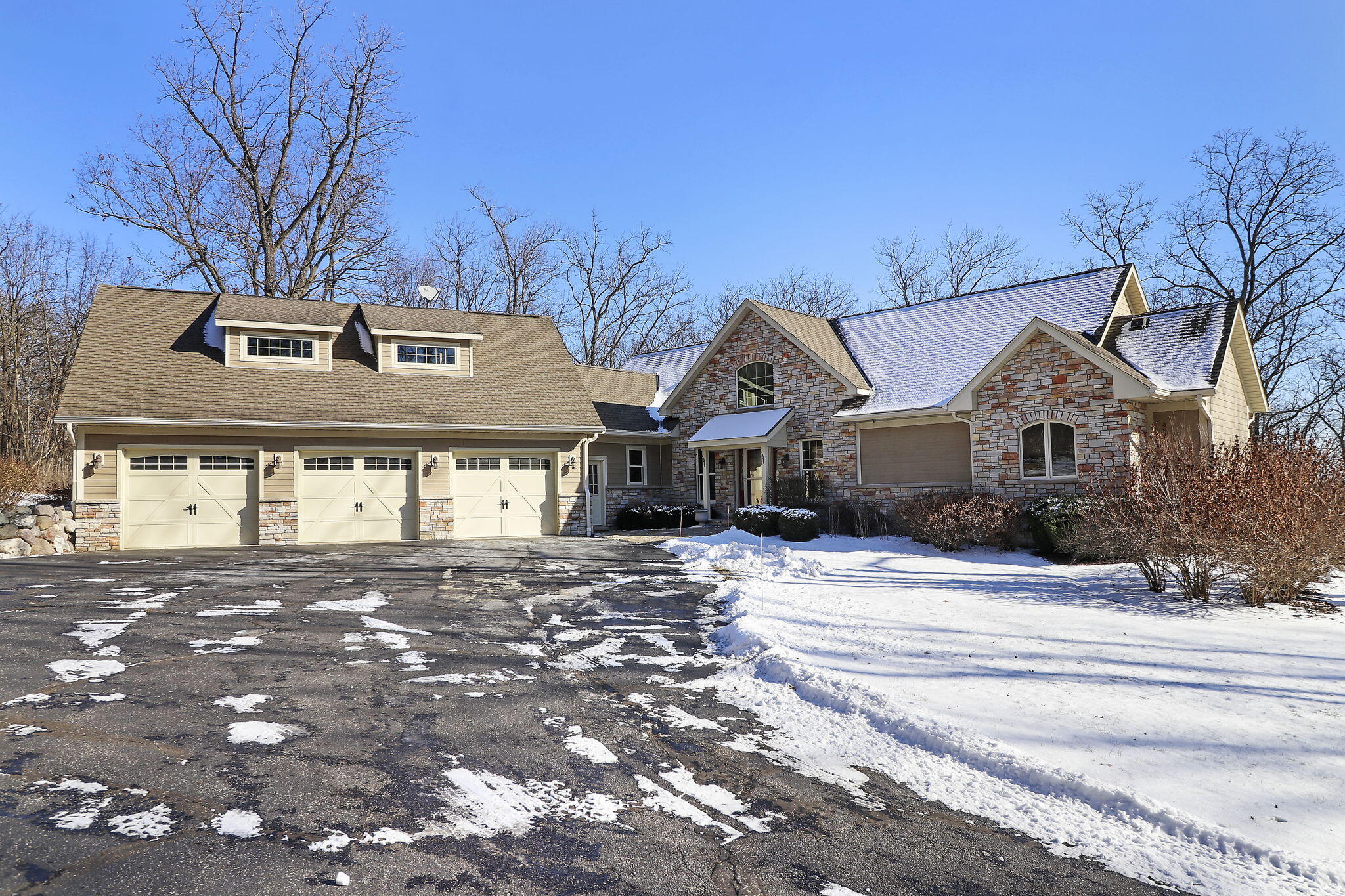 Park Dr, Lake Geneva, WI 53147