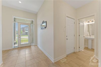 4935 Abbott St E, Townhouse with 3 bedrooms, 3 bathrooms and 2 parking in Stittsville ON | Image 3