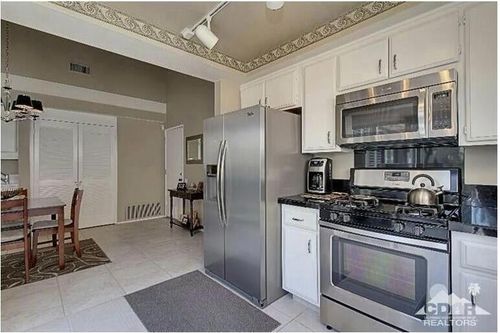 unit-a-2366 Miramonte Cir E, Palm Springs, CA, 92264-5738 | Card Image
