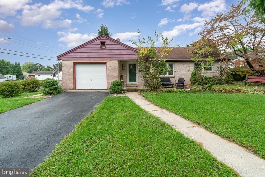 Harrison St, Palmyra, PA 17078