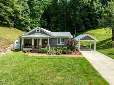 119 Suncrest Drive, House other with 3 bedrooms, 2 bathrooms and null parking in Roan Mountain TN | Image 1