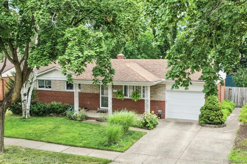 14194 Park St, Livonia, MI, 48154-5252 | Card Image