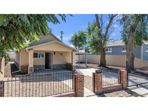 4024 Milwaukee St, Denver, CO, 80216-4111 | Card Image