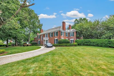 91 Algonquin Road, House other with 6 bedrooms, 5 bathrooms and null parking in Fairfield CT | Image 3