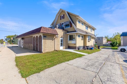 2703 S Chicago Ave, SOUTH MILWAUKEE, WI, 53172-3129 | Card Image