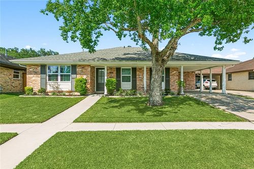 1621 Hall Ave, Metairie, LA, 70003-4949 | Card Image