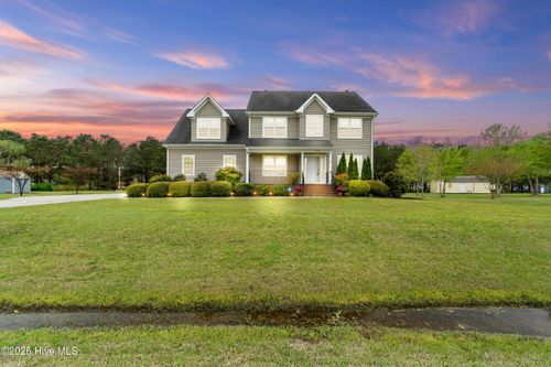 104 Creekside Dr, Moyock, NC, 27958-8785 | Card Image