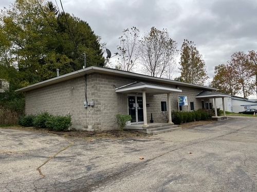 207 Martin Luther King Jr Blvd, Farrell, PA, 16121-2015 | Card Image