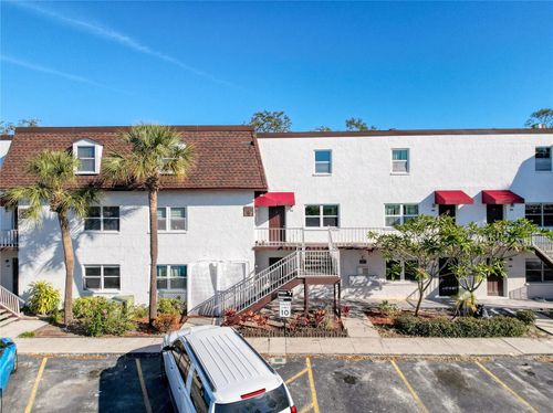 c212-9201 Tudor Dr, TAMPA, FL, 33615-3773 | Card Image