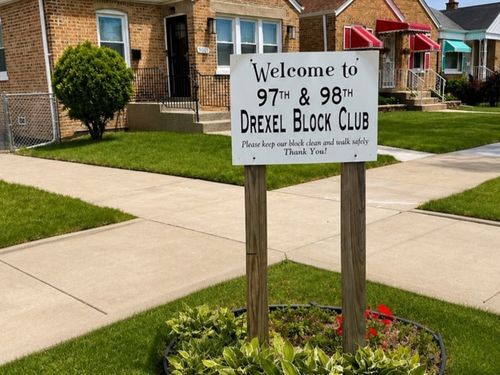 9801 S Drexel Ave, Chicago, IL, 60628-1529 | Card Image
