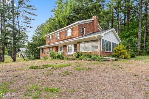 193 Pine Ridge Dr, Guilderland, NY, 12084-9768 | Card Image