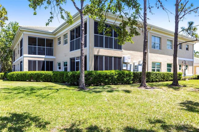 APT-202 - 6334 Grand Oak Cir, Condo with 2 bedrooms, 2 bathrooms and null parking in BRADENTON FL | Image 21