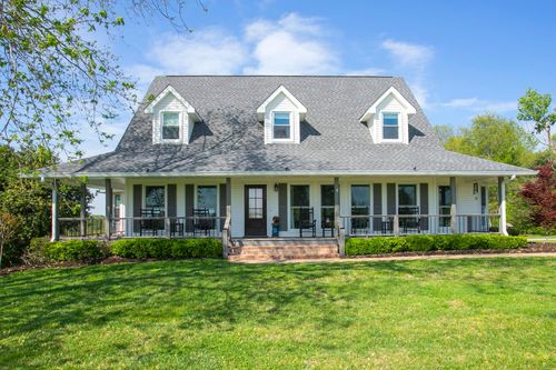 1043 Shelton Rd, Charlotte, TN, 37036-6427 | Card Image