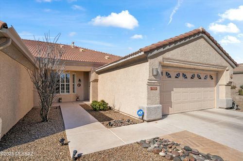13021 N Desert Flora Ln, Marana, AZ, 85658-4023 | Card Image