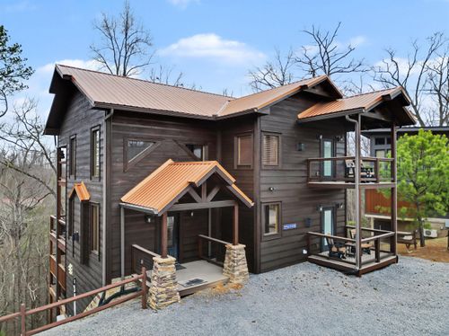 2122 Elk View Way, Gatlinburg, TN, 37738 | Card Image