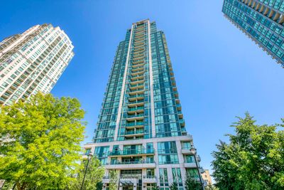 2201 - 3515 Kariya Dr, Condo with 1 bedrooms, 1 bathrooms and 1 parking in Mississauga ON | Image 1