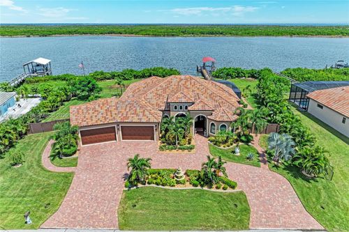 16488 Liggett Circle, PORT CHARLOTTE, FL, 33981 | Card Image