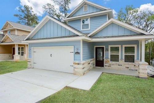 803 Cherokee Dr, Montgomery, TX, 77316-5187 | Card Image