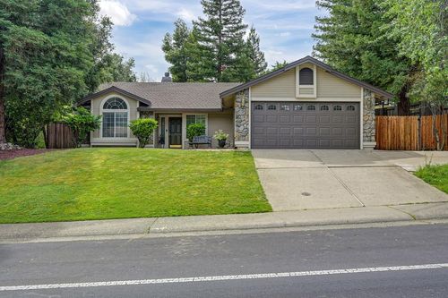 194 Briggs Ranch Dr, Folsom, CA, 95630-5257 | Card Image