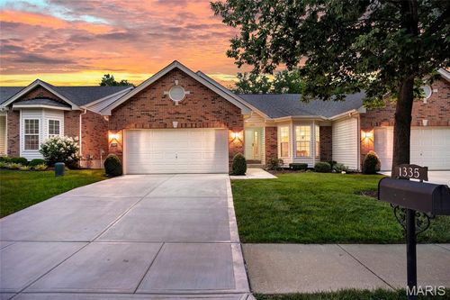 1335 Kensington Way Dr, Ellisville, MO, 63011-2190 | Card Image