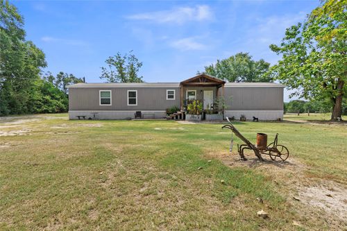 2098 Fellowship Ln, Madisonville, TX, 77864-7131 | Card Image