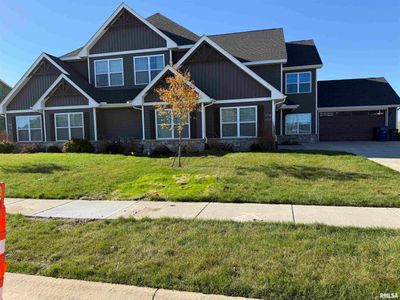 7174 Grove Crossing, Condo with 2 bedrooms, 2 bathrooms and null parking in Bettendorf IA | Image 1