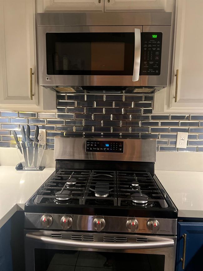 205 - 640 W 4 Th St, Condo with 2 bedrooms, 2 bathrooms and null parking in Long Beach CA | Image 11