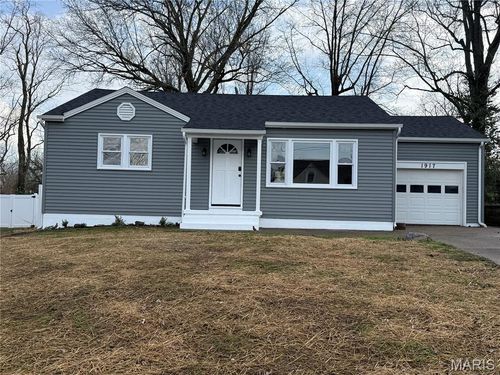 1917 Stuart Street, Hannibal, MO, 63401 | Card Image