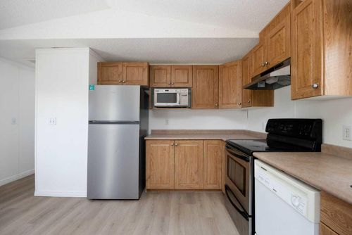 465 Harpe Way, Fort Mcmurray, AB, T9K2K7 | Card Image
