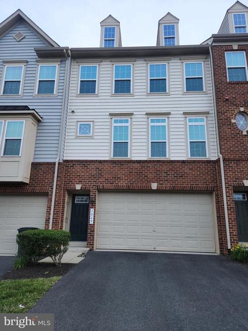 7069 Kona Dr, GAINESVILLE, VA, 20155-3325 | Card Image