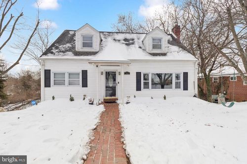 305 Cedar Ridge Dr, OXON HILL, MD, 20745-1410 | Card Image