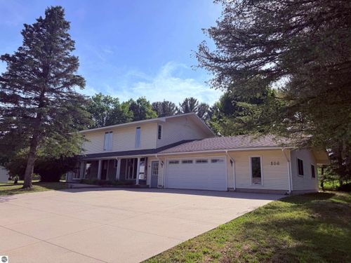 106 Pearl St, Kingsley, MI, 49649-2506 | Card Image