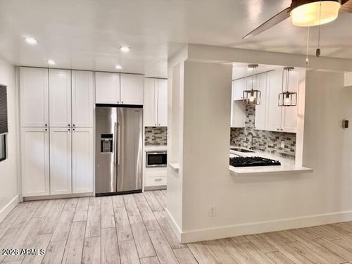 244-4950 N Miller Road, Scottsdale, AZ, 85251 | Card Image