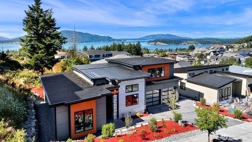 3951 Rock Ridge Pkwy, Anacortes, WA, 98221-4515 | Card Image