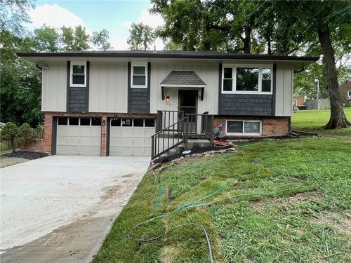 5113 Ne 49 Street, Kansas City, MO, 64119 | Card Image