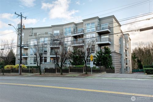 apt-313-3221 Sw Avalon Way, Seattle, WA, 98126-4424 | Card Image