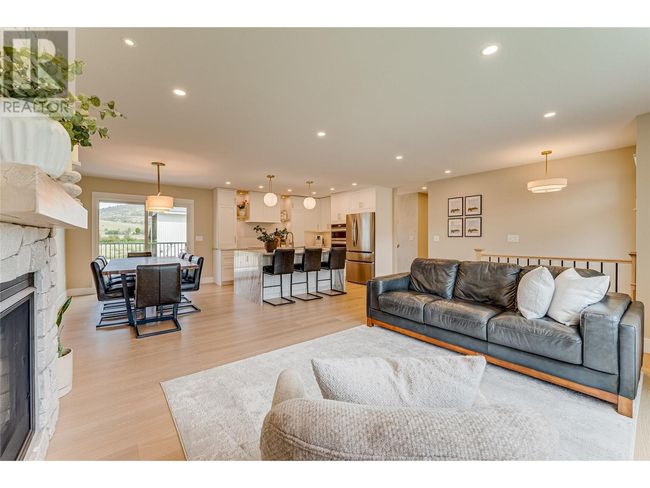 8935 Kalamalka Rd, House other with 4 bedrooms, 3 bathrooms and 30 parking in Coldstream BC | Image 6