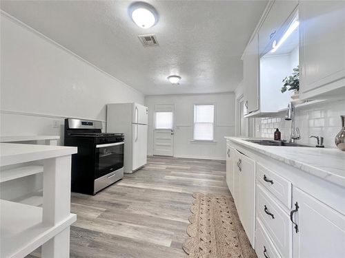 2615 N Market Ave, Shawnee, OK, 74804-2831 | Card Image