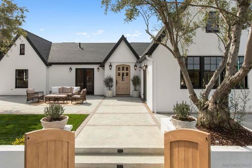 7784 Hillside Dr, La Jolla, CA, 92037-3944 | Card Image