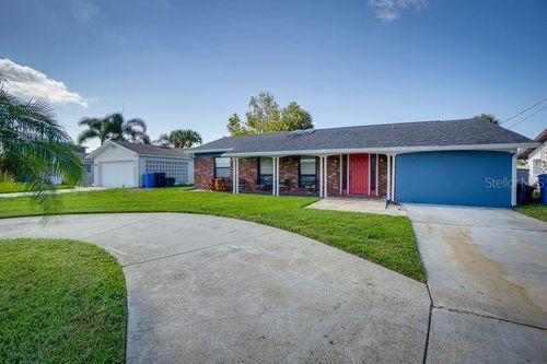 8722 Thornwood Ln, Tampa, FL, 33615-4428 | Card Image