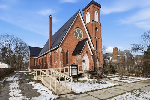 56 Main St, Middleport, NY, 14105-1345 | Card Image