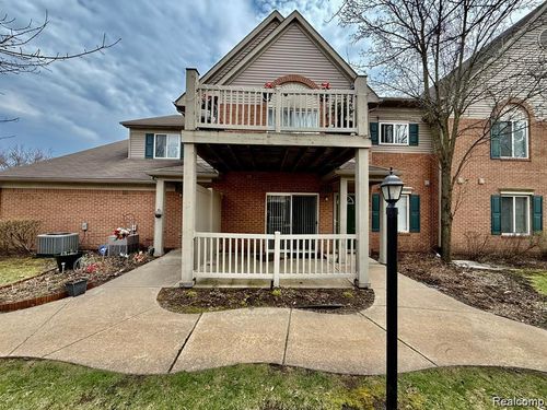 314 Marigold Cir, Westland, MI, 48185-9633 | Card Image