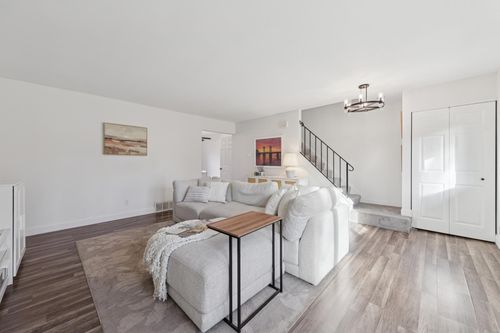 319 River Woods Ln, Burnsville, MN, 55337-3391 | Card Image