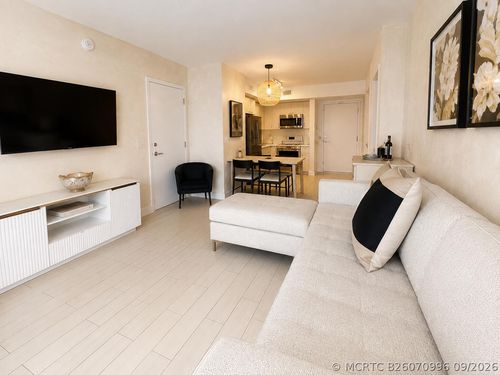 r403-2602 E Hallandale Beach Blvd, Hallandale Beach, FL, 33009-4819 | Card Image