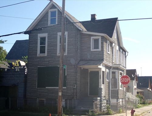 938 S 11th St, Milwaukee, WI, 53204-2146 | Card Image