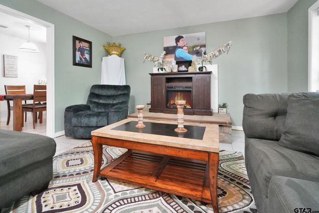 144 Pine Branch Gln, House other with 3 bedrooms, 3 bathrooms and null parking in Holly Lake Ranch TX | Image 15